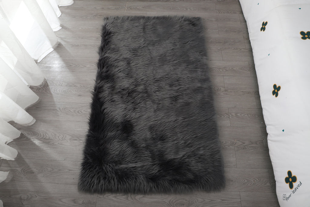 Leoglint "Cozy Collection" Ultra Soft Fluffy Faux Fur Sheepskin Area Rug