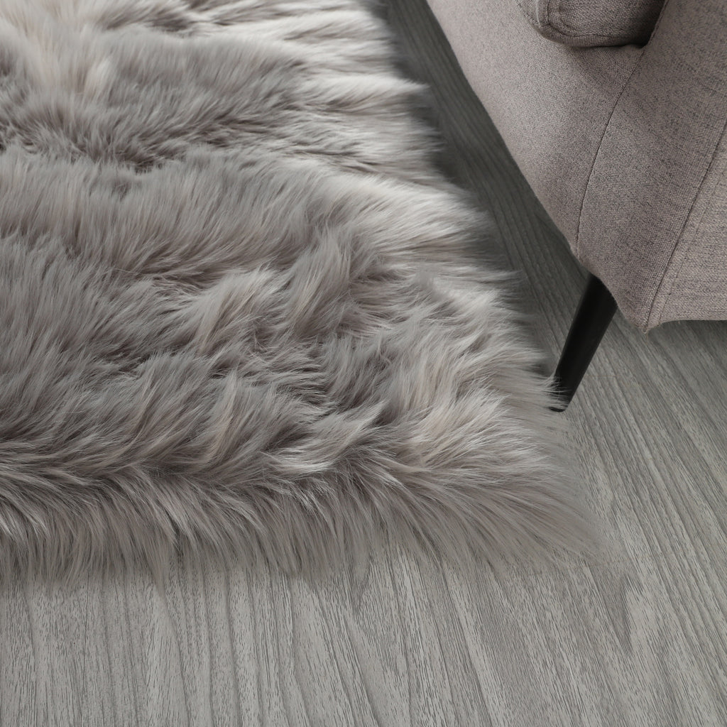 Leoglint "Cozy Collection" Ultra Soft Fluffy Faux Fur Sheepskin Area Rug