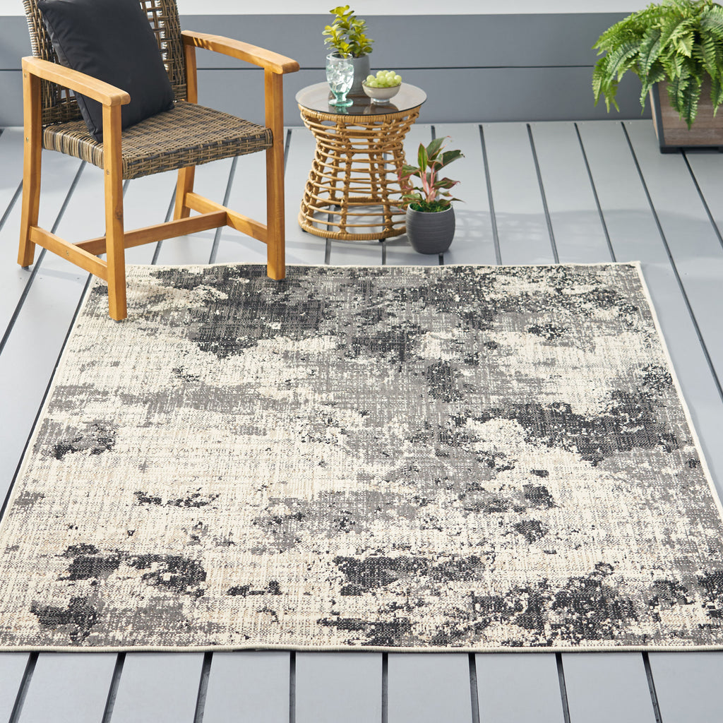 Leoglint 5'3"x7' RUG